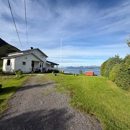 Oldervik Sea House Casa de Férias Tromsø
